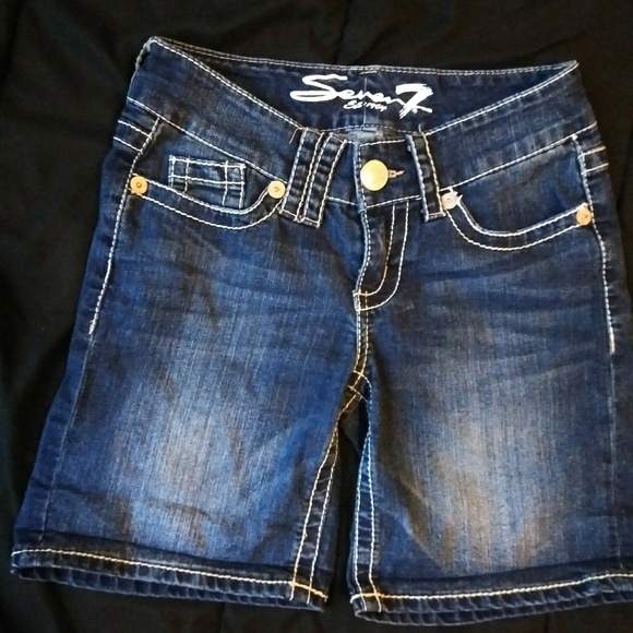 Seven7 Pants - AWESOME LOW PRICE!! Seven7 denim blue shorts